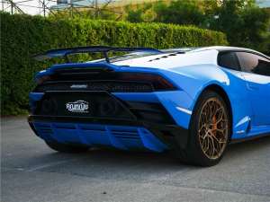 LAMBORGHINI