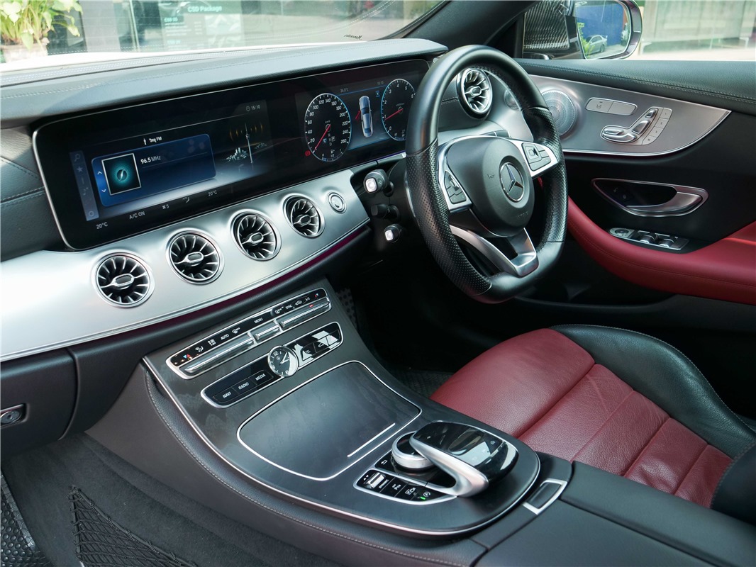 MERCEDES-BENZ