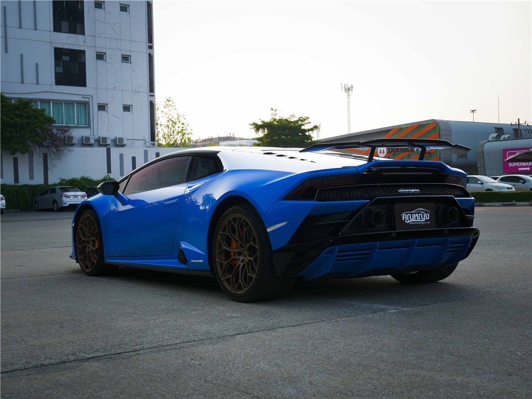 LAMBORGHINI