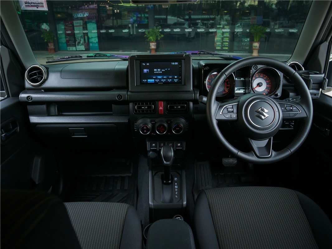 SUZUKI