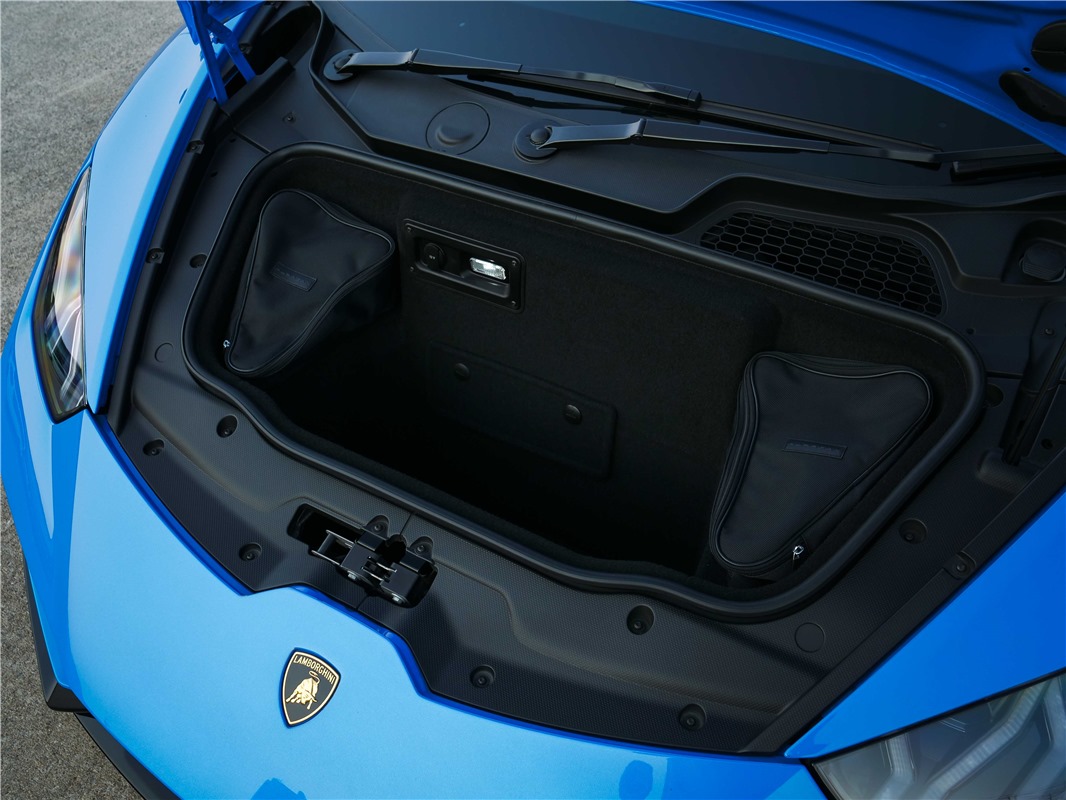 LAMBORGHINI