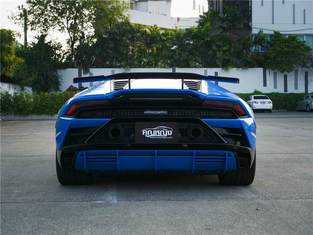 LAMBORGHINI